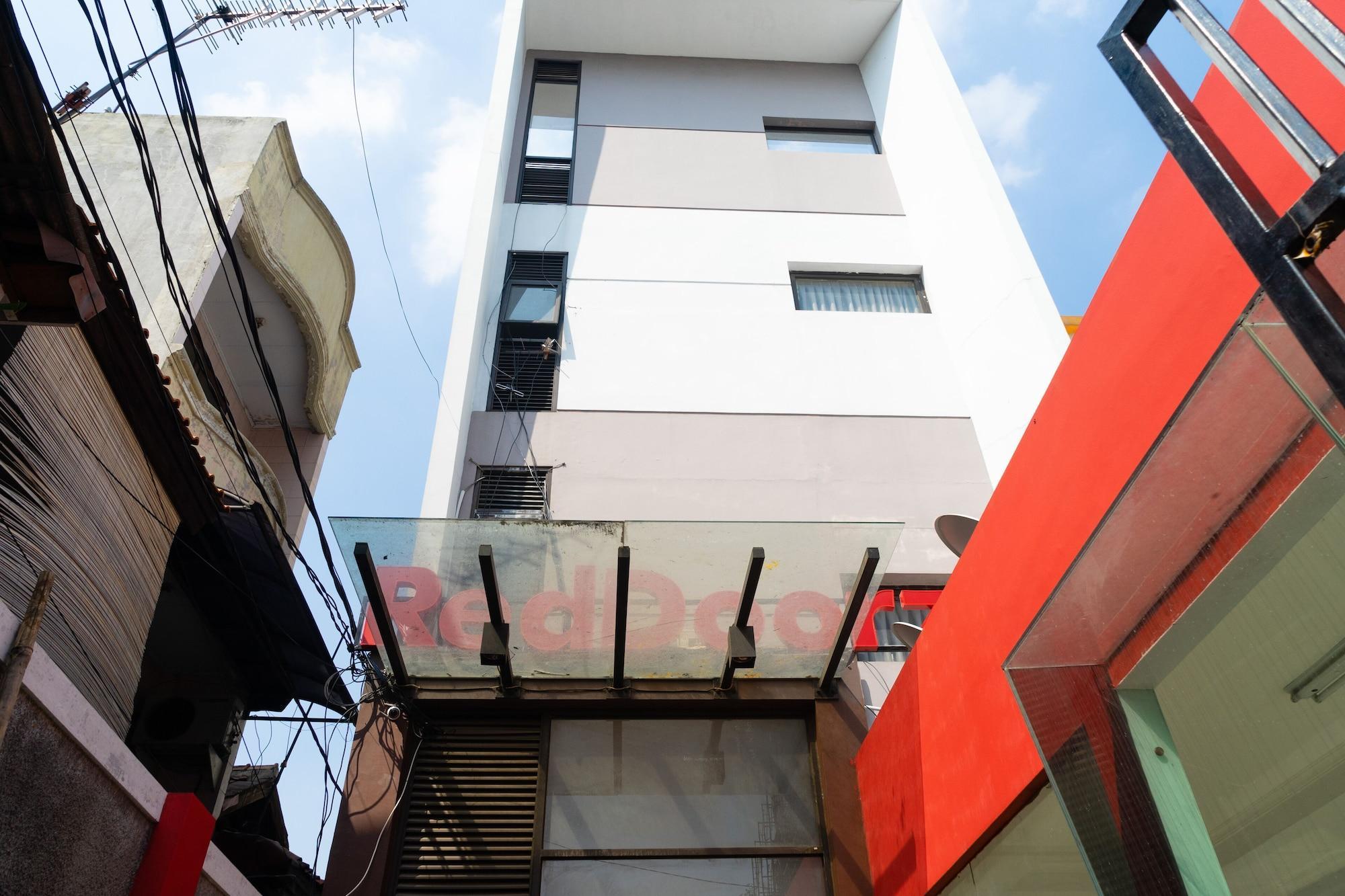 Reddoorz Plus @ Sawah Besar Jakarta Exterior photo
